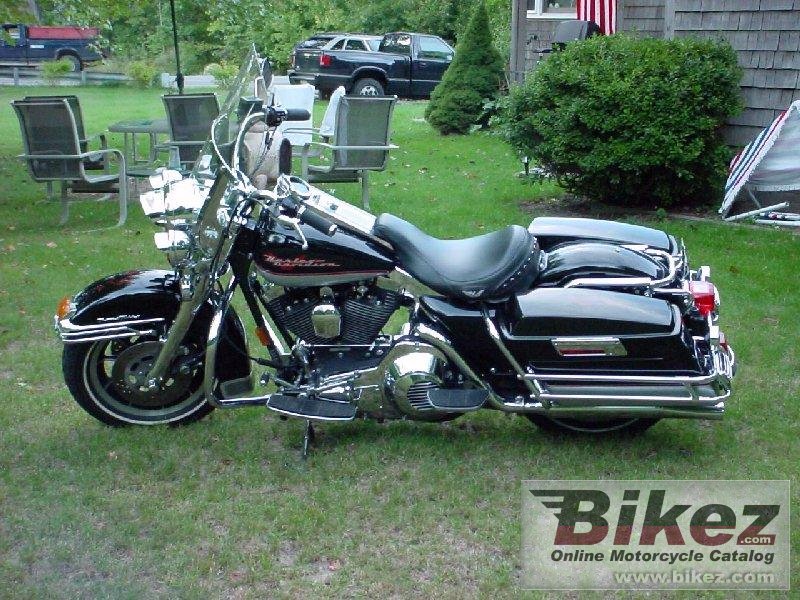 Big Dave Petersen 1340 electra glide road king picture and wallpaper from Bikez.com